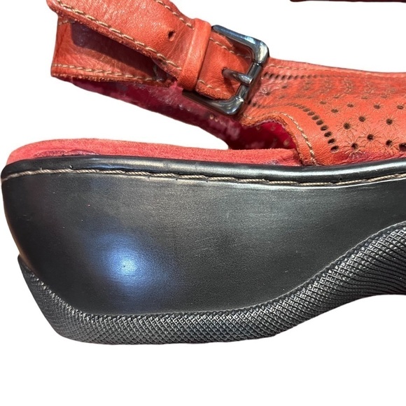 SoftWalk Red Leather Laser Perforated Slingback Mules Sz 12 - Picture 6 of 11